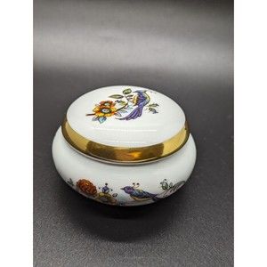 KPM Royal Porzellan Porcelain Bavaria Germany Bird Trinket Box Trimmed in Gold